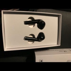 Wireless Black EarPods no charging case